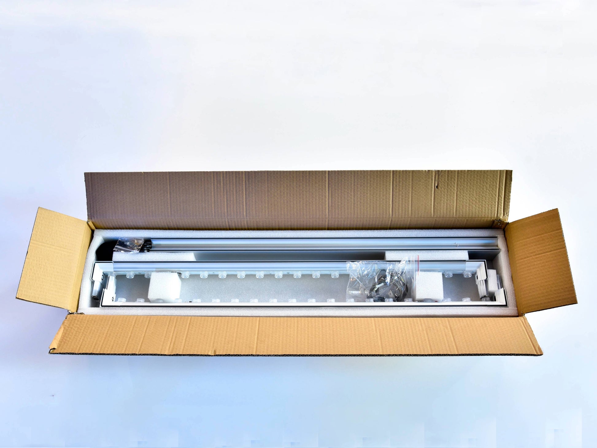 Whitebox-hanging-1000-1000 (2)