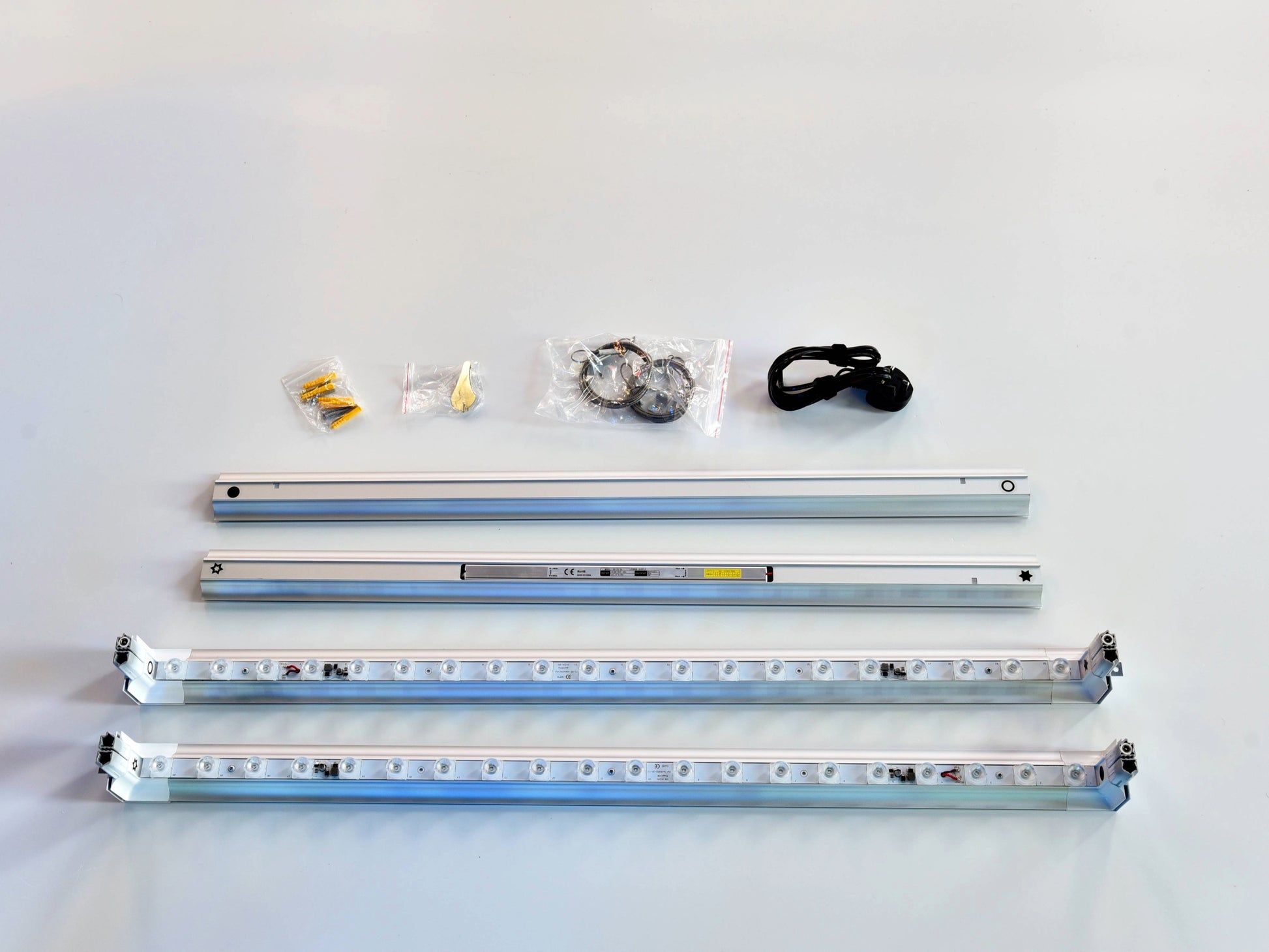 Whitebox-hanging-1000-1000 (4)