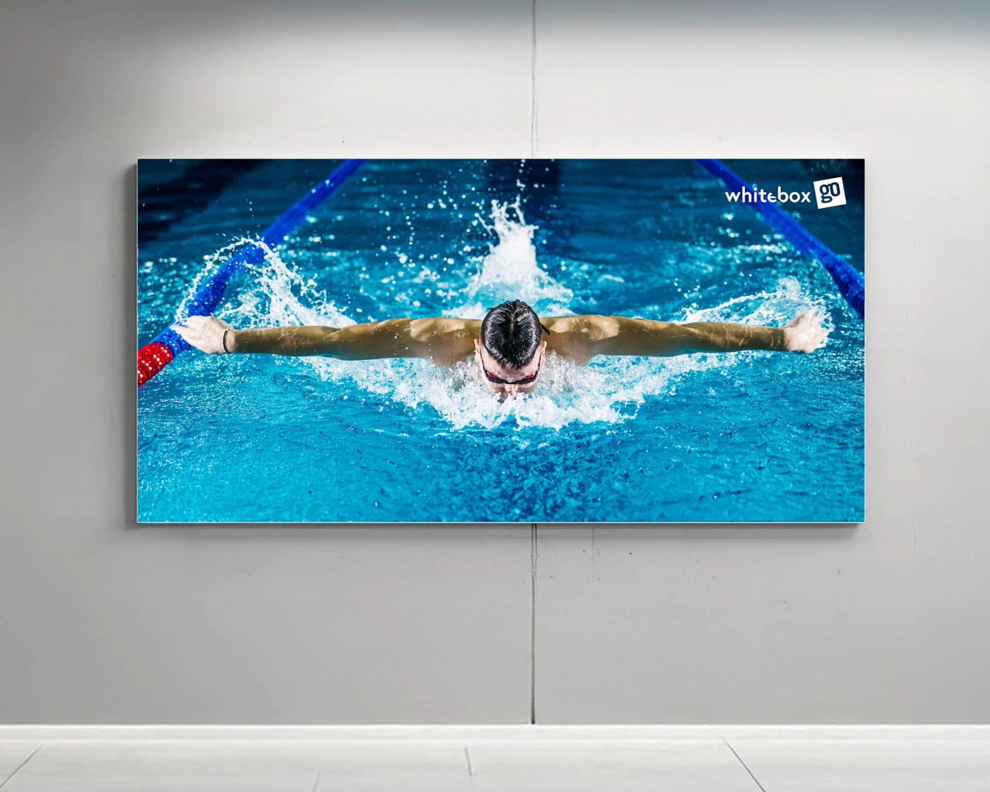 whitebox-wall-2000-1000-on